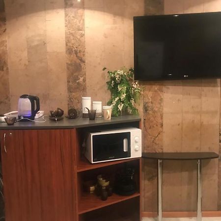 Desyatinnaya Hostel Kiev Bagian luar foto