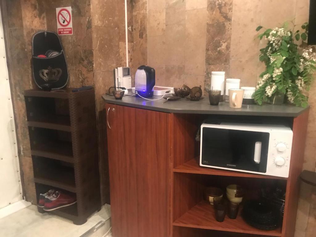 Desyatinnaya Hostel Kiev Bagian luar foto